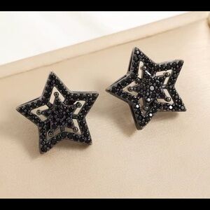 Anthropologie Hematite finish star earrings with Swarovski elements #229